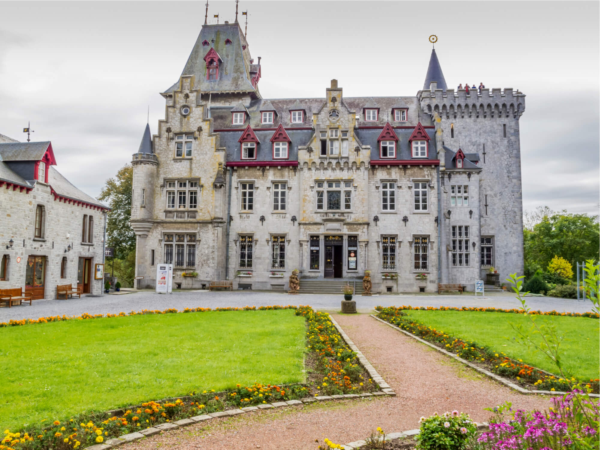 shutterstock_1146345974 (2) (1) kasteel radhadesh