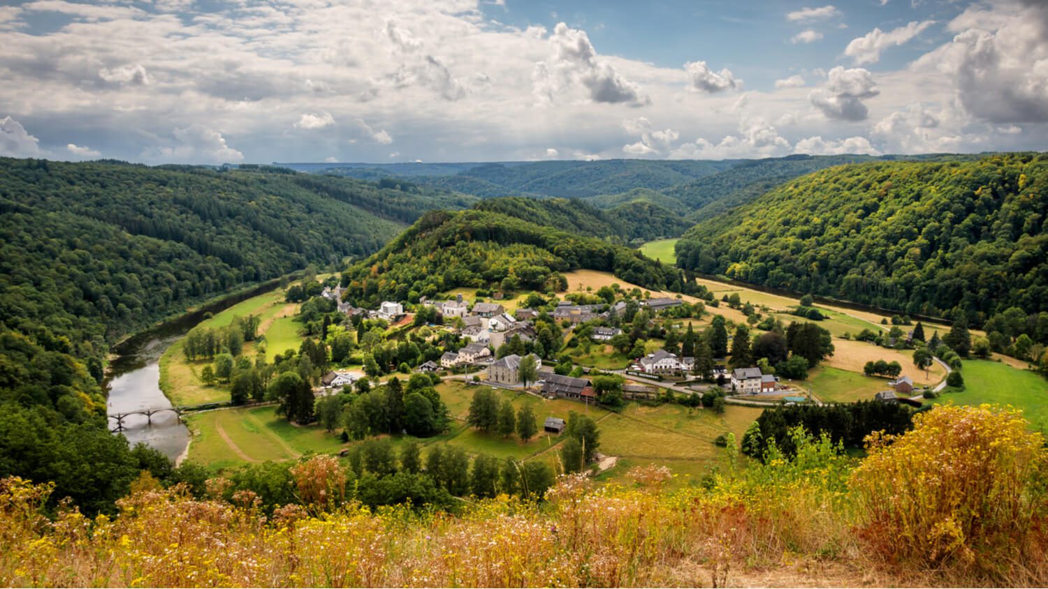 shutterstock_1243490695 (1) Rochehaut Attractions